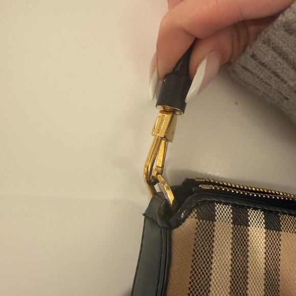 Burberry Olympia Pouch in Heritage Check - Picture 5 of 8